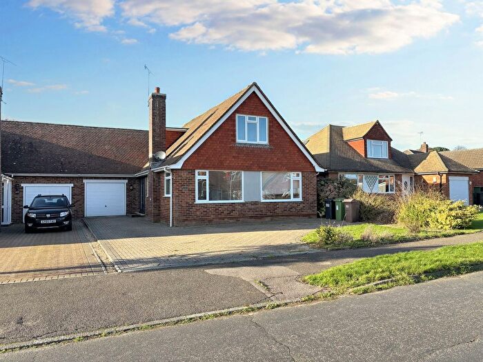 3 Bedroom Detached Bungalow For Sale In The Gorseway, Bexhill-On-Sea, TN39