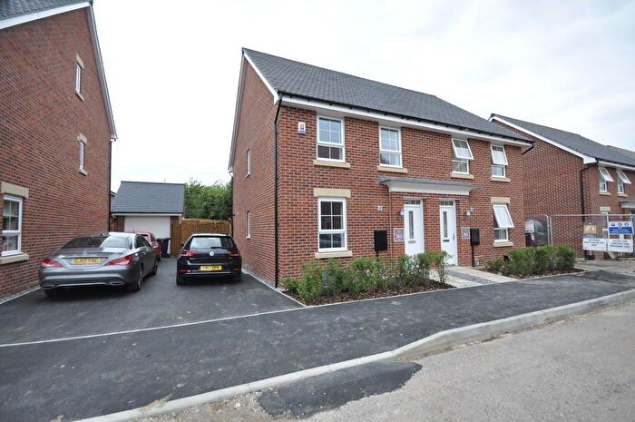 3 Bedroom Semi Detached House To Rent In Elvaston Drive, Littleover, Derby, Derbyshire, DE23
