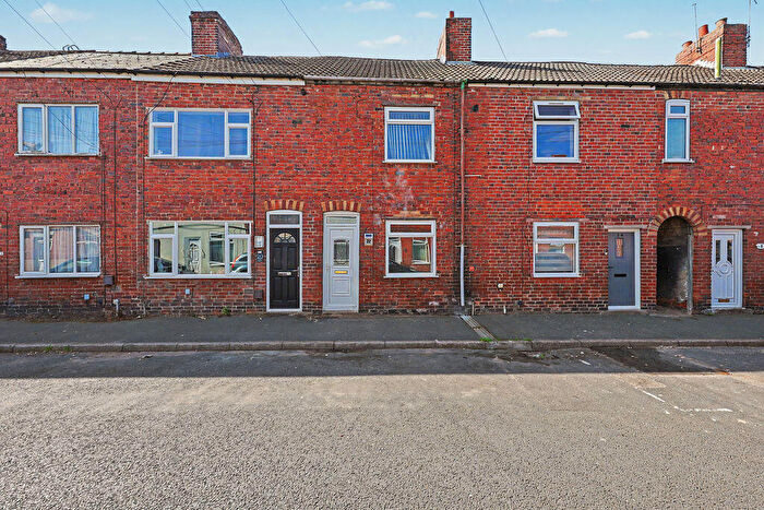 2 Bedroom Terraced House For Sale In New Street, Bolsover, Chesterfield, S44