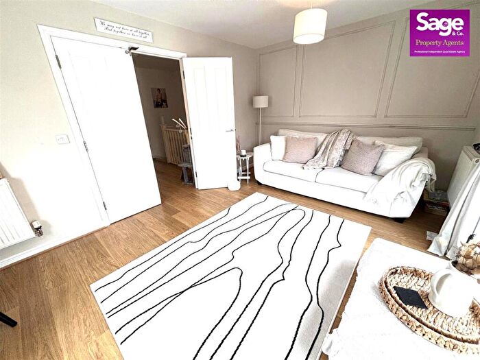 3 Bedroom Terraced House For Sale In Stonebridge Park, Croesyceiliog, Cwmbran, NP44