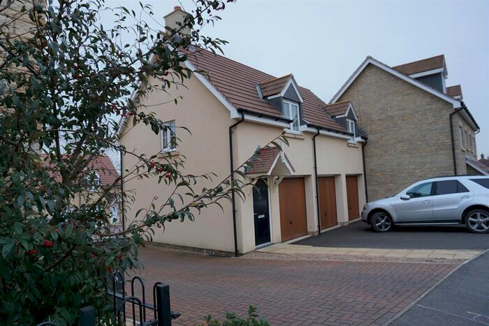 2 Bedroom Flat To Rent In Oundle, Peterborough, PE8