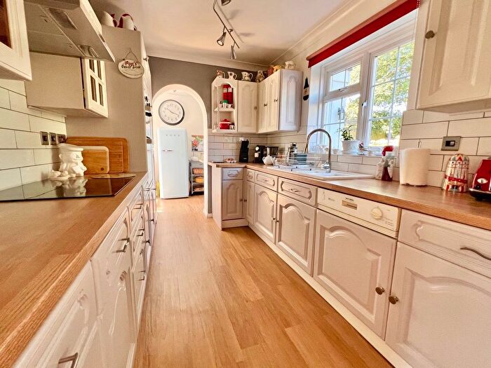 4 Bedroom Detached House For Sale In The Green, Catsfield, TN33