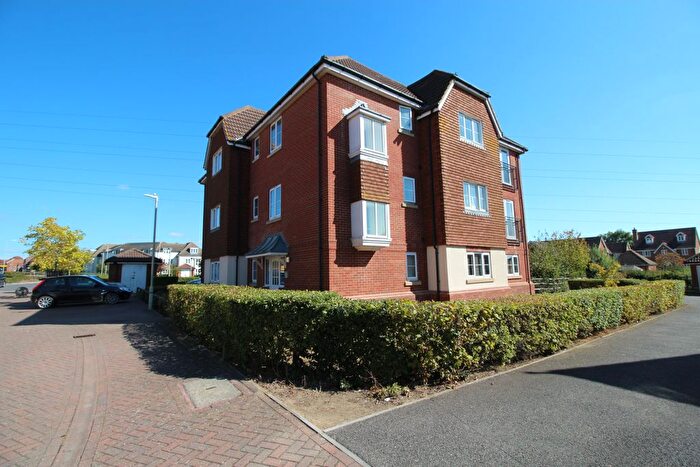 2 Bedroom Flat To Rent In Hedgers Way, Kingsnorth, Ashford, TN23