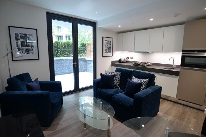 Studio To Rent In Alie Street, London, E1