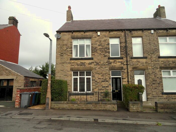 3 Bedroom Semi-Detached House To Rent In Clarel Street, Penistone, Sheffield, S36
