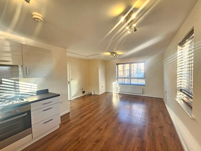 2 Bedroom Flat To Rent In Charles Arden Close, Southampton, SO16