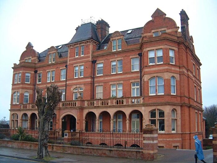 2 Bedroom Flat To Rent In Station Road, Herne Bay, Kent, CT6