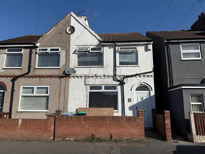 3 Bedroom Semi-Detached House To Rent In Somersall Street, Mansfield, NG19