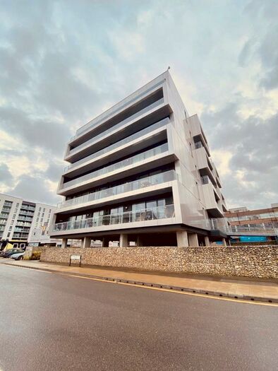 1 Bedroom Apartment To Rent In Gavin Bank, NR1