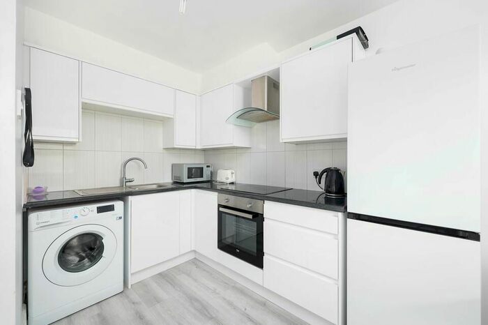 Studio To Rent In Hanover Place, London, E3