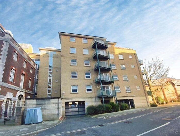 2 Bedroom Apartment To Rent In Neptune Way, Southampton, Hampshire, SO14
