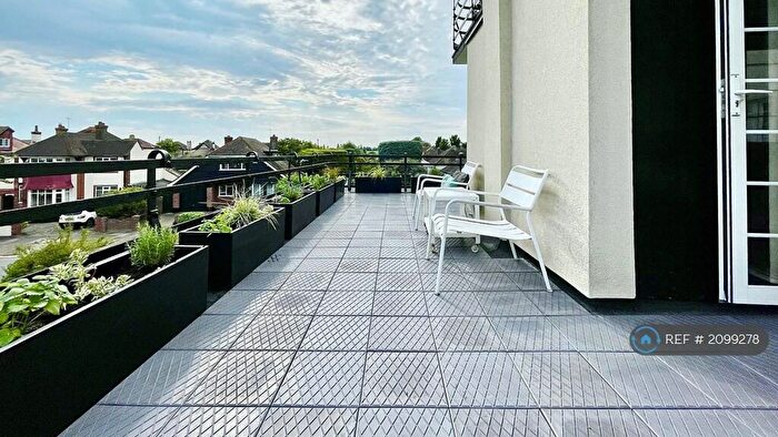 2 Bedroom Flat To Rent In London Road, Leigh-On-Sea, SS9