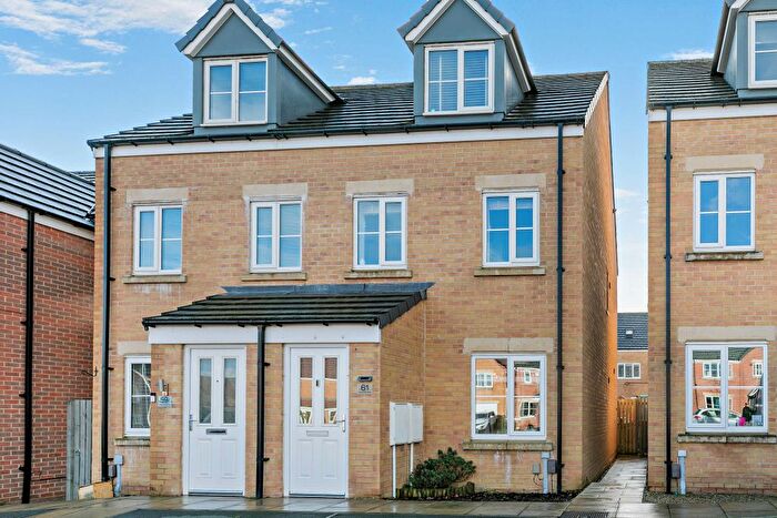 3 Bedroom Semi-Detached House For Sale In Sycamore Drive, Castleford, West Yorkshire, WF10