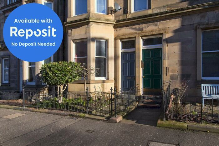 3 Bedroom Apartment To Rent In McDonald Road, Broughton, Edinburgh, EH7