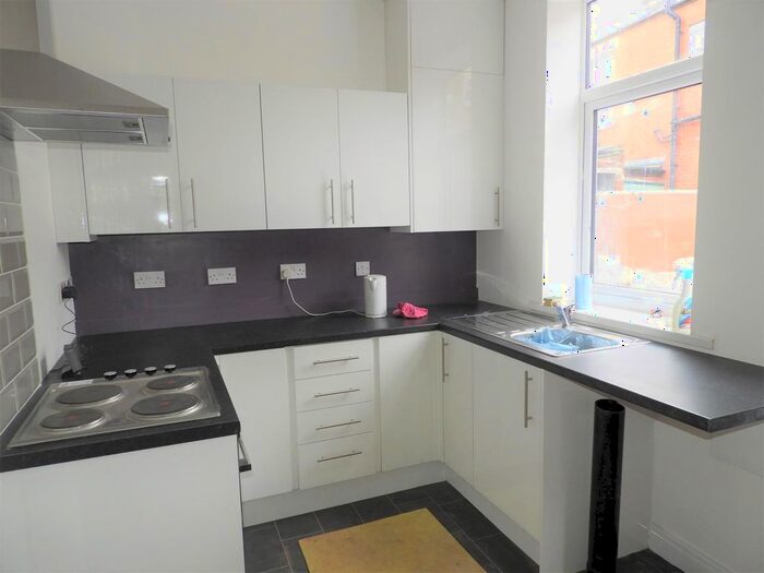 2 Bedroom End Of Terrace House To Rent In De Lacy Street, Ashton-On-Ribble, Preston, PR2