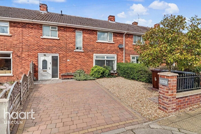 3 Bedroom Terraced House For Sale In Barlings Close, Lincoln, LN6