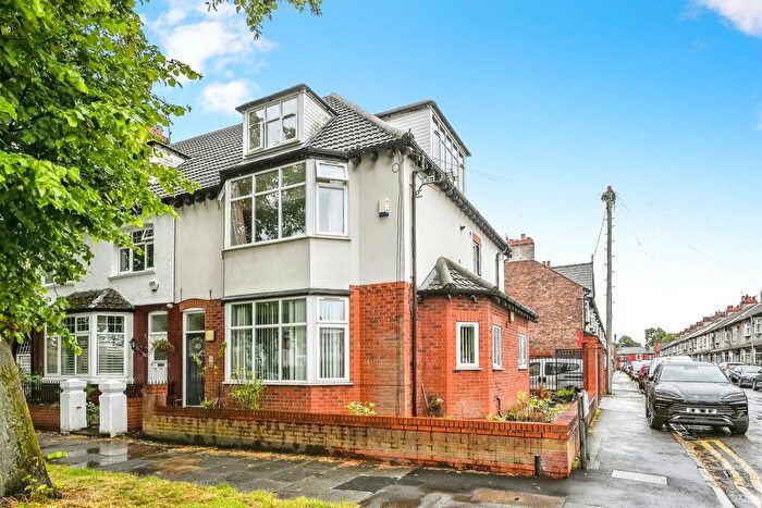 2 Bedroom Flat For Sale In Dovedale Road, Liverpool, L18