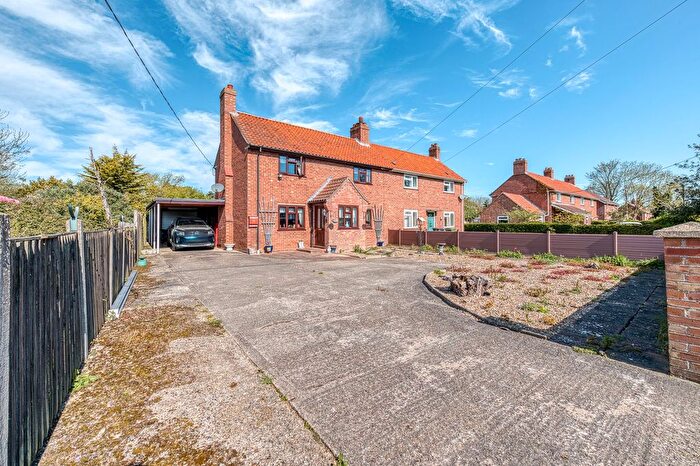 3 Bedroom Semi-Detached House For Sale In Norwich Road, Tacolneston, NR16