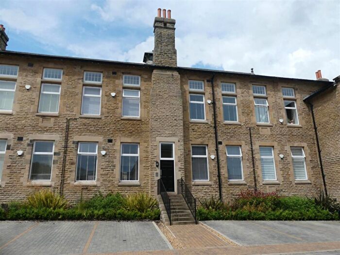 1 Bedroom Apartment To Rent In Norwood Drive, Menston, LS29