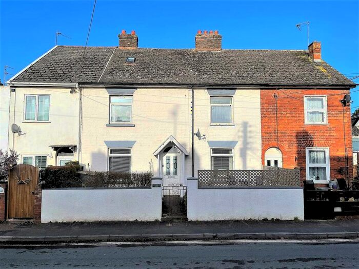 3 Bedroom Terraced House For Sale In Clyst Honiton, Exeter, EX5