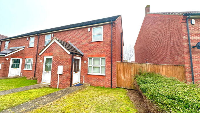 2 Bedroom End Of Terrace House For Sale In Blackfriars Walk, Lincoln, LN2