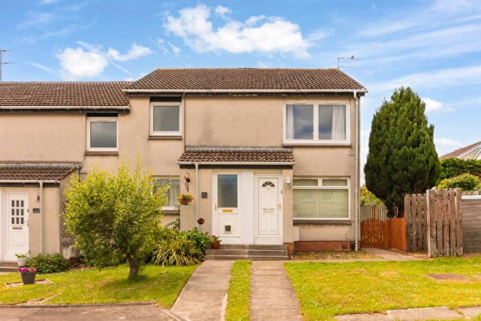 2 Bedroom Flat For Sale In Alnwickhill Loan, Edinburgh, EH16