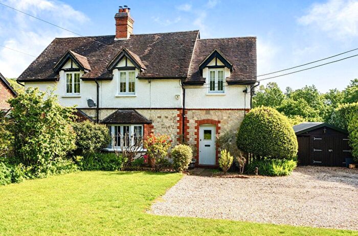 3 Bedroom Semi-Detached House For Sale In Stairs Hill, Empshott, Liss, Hampshire, GU33