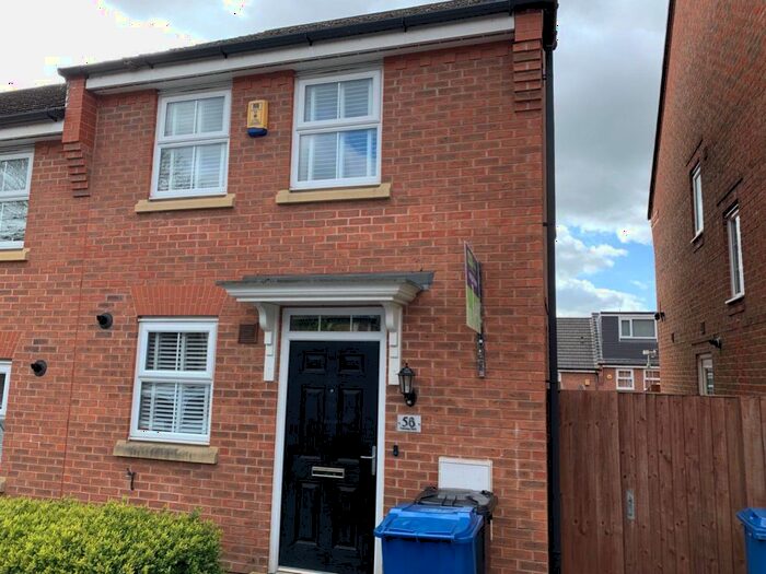 2 Bedroom Terraced House To Rent In Infirmary Road, Blackburn, Lancashire, BB2