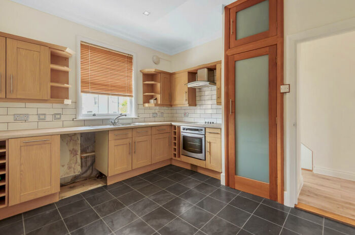 2 Bedroom Apartment To Rent In Latimer Gate, Bernard Street, Southampton, Hampshire, SO14