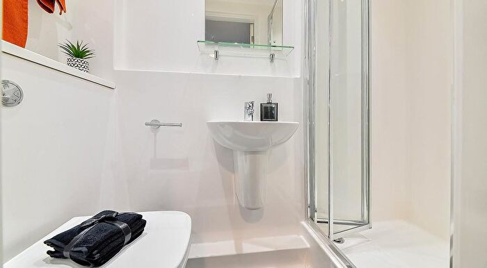 Studio To Rent In West Street, Sheffield, S1