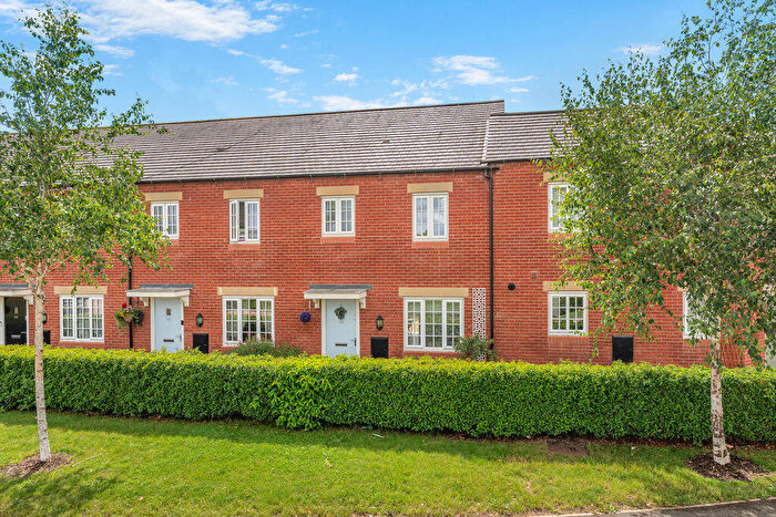 2 Bedroom Terraced House For Sale In Parsons Piece, Banbury, OX16