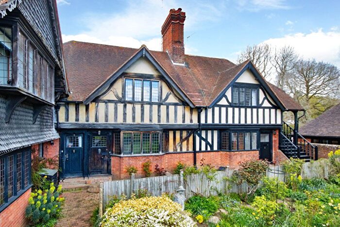 3 Bedroom Terraced House For Sale In The Green, Leigh, Tonbridge, TN11