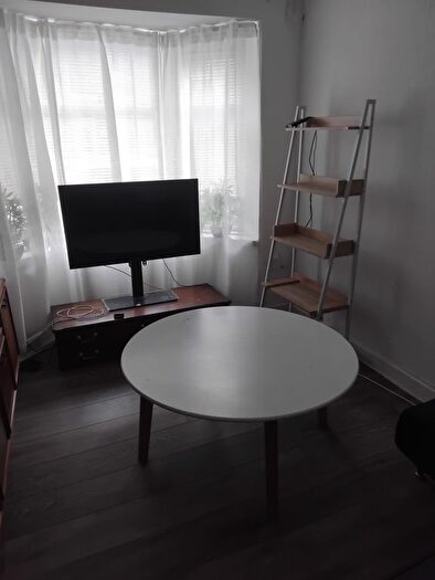 3 Bedroom Terraced House To Rent In Hollis Road, Coventry, CV3