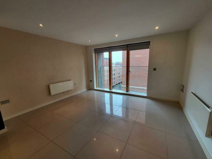 1 Bedroom Apartment To Rent In Apt . :: Ice Plant, M4