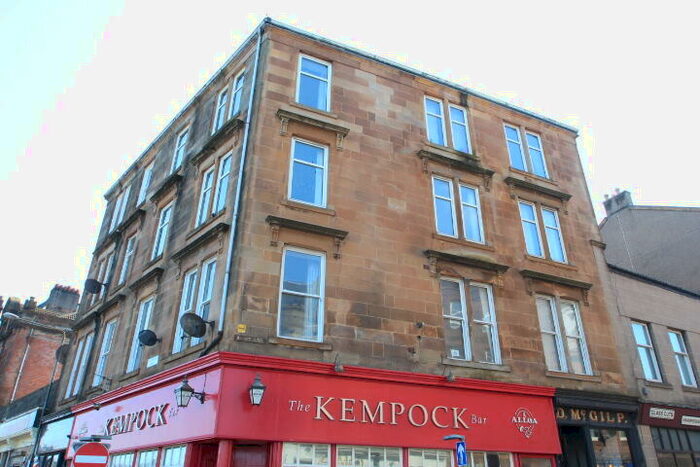 3 Bedroom Flat To Rent In Kempock Street, Gourock, PA19