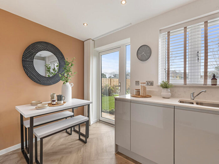 2 Bedroom Semi-Detached House For Sale In Bawtry Road, Bessacarr, Doncaster, DN4