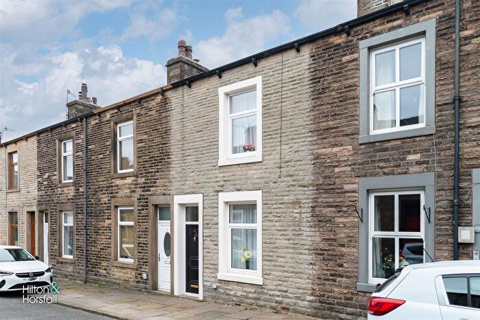 2 Bedroom Terraced House For Sale In Clarence Street, Barnoldswick, BB18