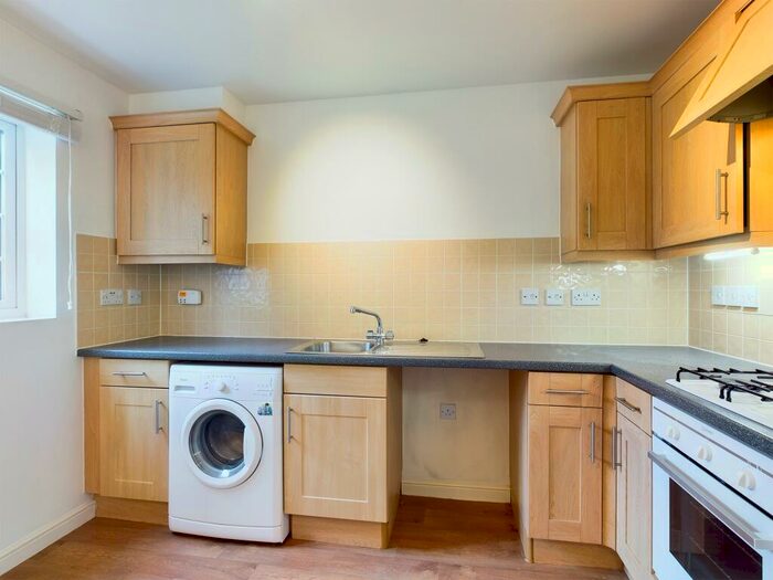 3 Bedroom Semi-Detached House To Rent In Whitgift Close, Beggarwood, Basingstoke, RG22