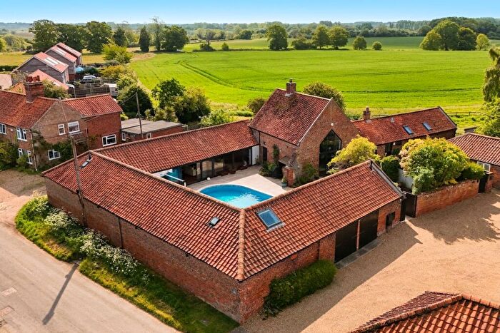 5 Bedroom Barn Conversion For Sale In The Street, Rockland St. Mary, Norwich, NR14