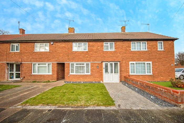 3 Bedroom Terraced House For Sale In Robin Drive, Ipswich, Suffolk, IP2