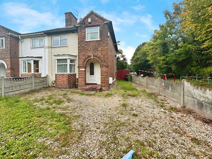 3 Bedroom Semi-detached House To Rent In Hordern Road, Wolverhampton, WV6
