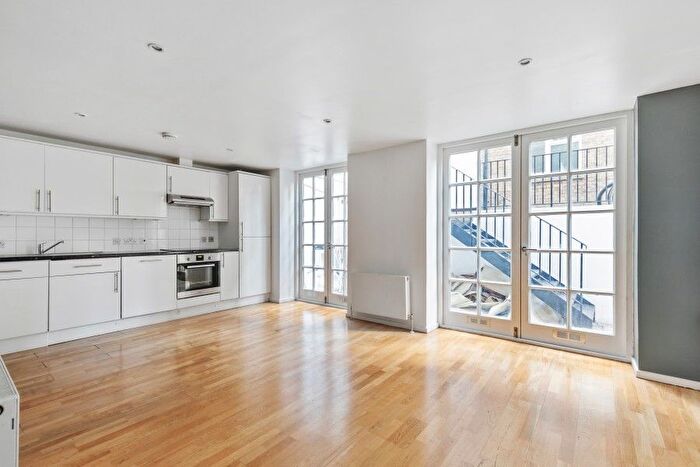 2 Bedroom Flat To Rent In Camberwell Road, London, SE5