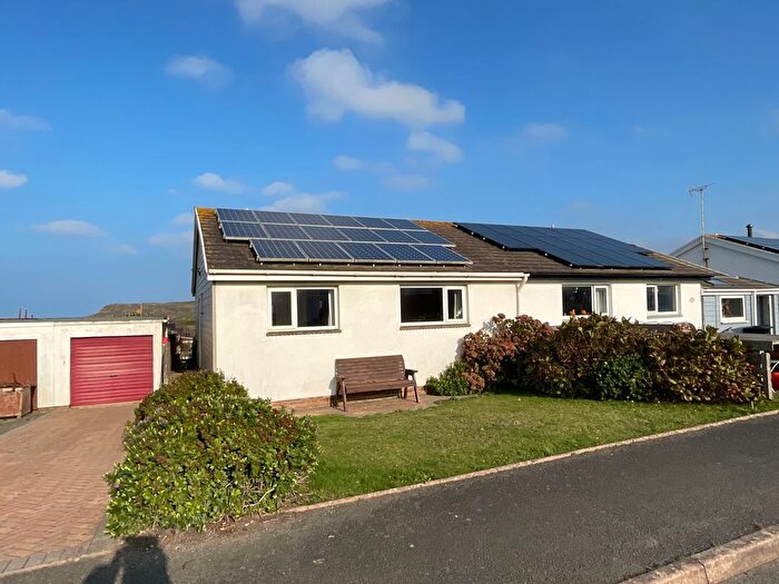2 Bedroom Semi-Detached Bungalow To Rent In Atlantic Close, Widemouth Bay, Bude, EX23