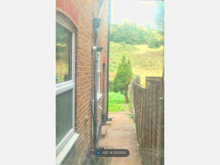 2 Bedroom Maisonette To Rent In Riverdale Road, Erith, DA8