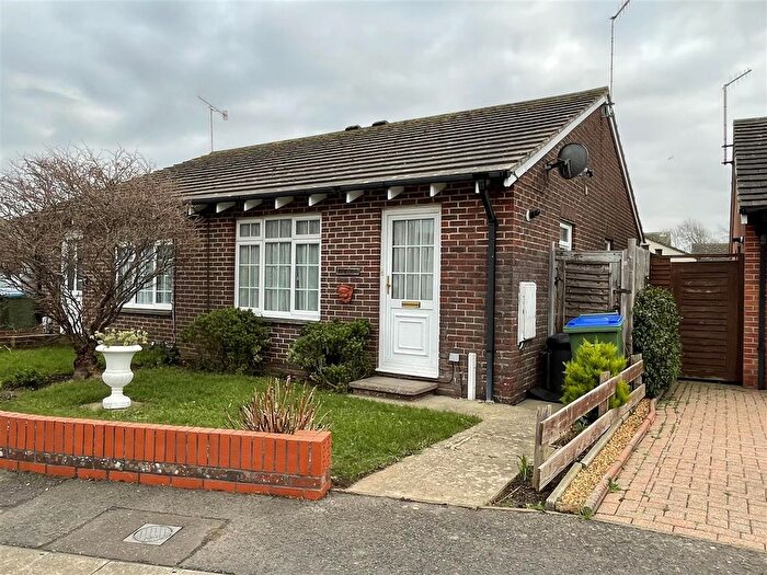 2 Bedroom Semi-detached Bungalow To Rent In Capstan Drive, Beaumont Park, BN17