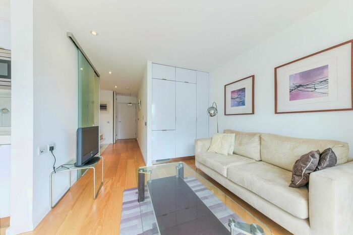 Studio To Rent In Ontario Tower, New Providence Wharf, London, E14