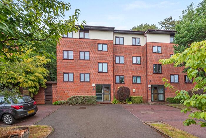 1 Bedroom Flat For Sale In London Road, Loudwater, HP11
