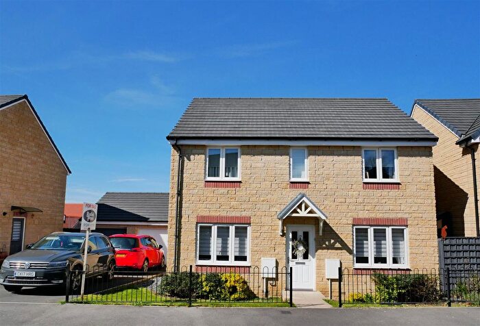 4 Bedroom Detached House For Sale In Davy Drive, Calne, SN11