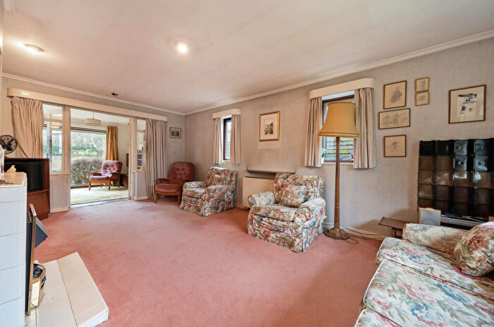 2 Bedroom Bungalow For Sale In Foyle Park, Basingstoke, Hampshire, RG21