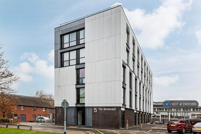 2 Bedroom Flat To Rent In The Boulevard, Crawley, RH10